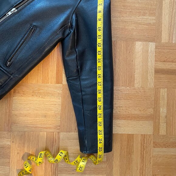 Black leather jacket - Picture 8 of 8